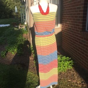 Cute stripped maxi strapless dress